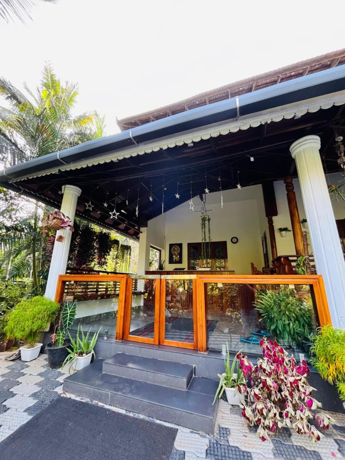Lush Acres Villa Thekkady Eksteriør bilde
